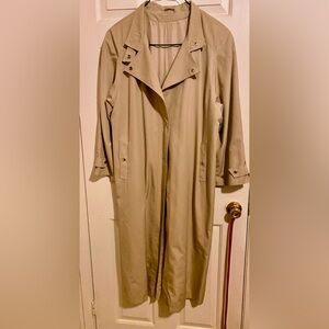 Tan Trench Coat Timeless Style and Elegance